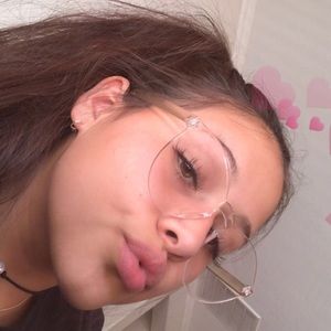 Meet your Posher, Serina belle